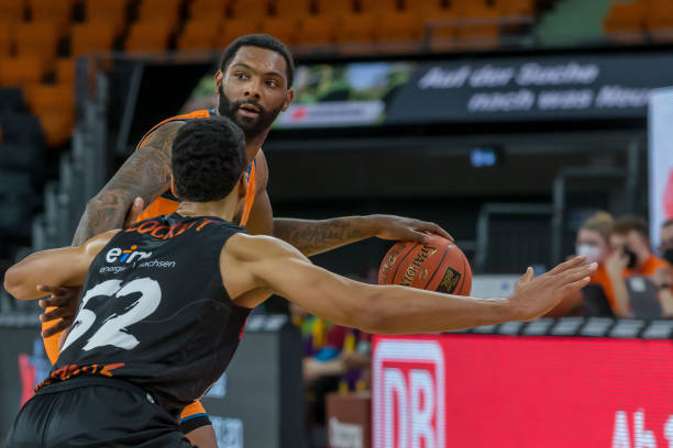 能够在锋线 能够在锋线