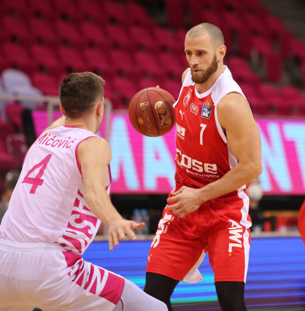 当地球员的 当地球员的