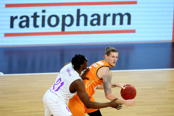 比赛中进行 比赛中进行